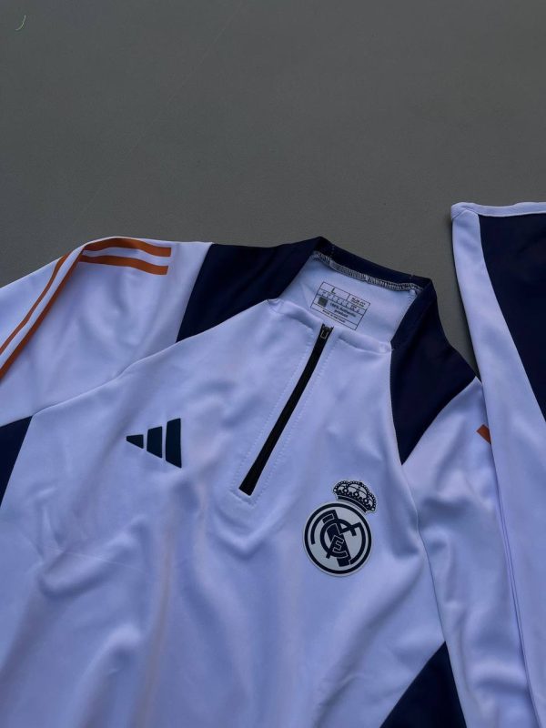 ⁦تراك توب ريال مدريد " ابيض في اورانج في كحلي "⁩ - الصورة ⁦4⁩